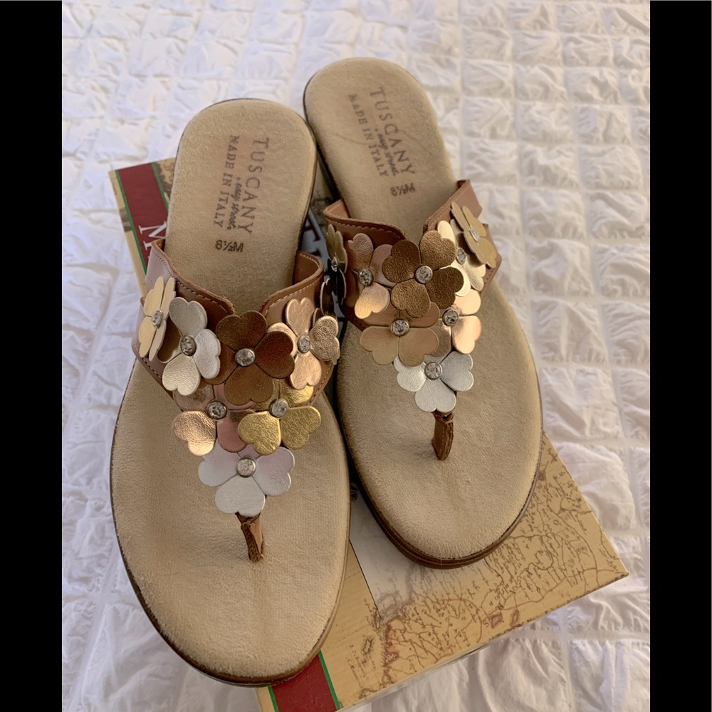 **SOLD**SANDALS by EASY STREET TUSCANY SANDALS MADE IN ITALY